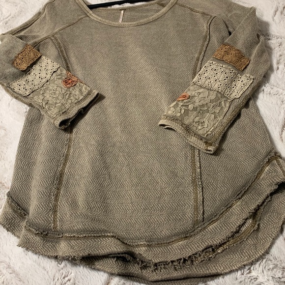 Free People Sweater - Picture 3 of 6